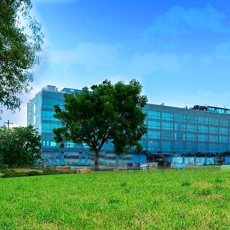 Svenska Design Hotel Какинада Экстерьер фото
