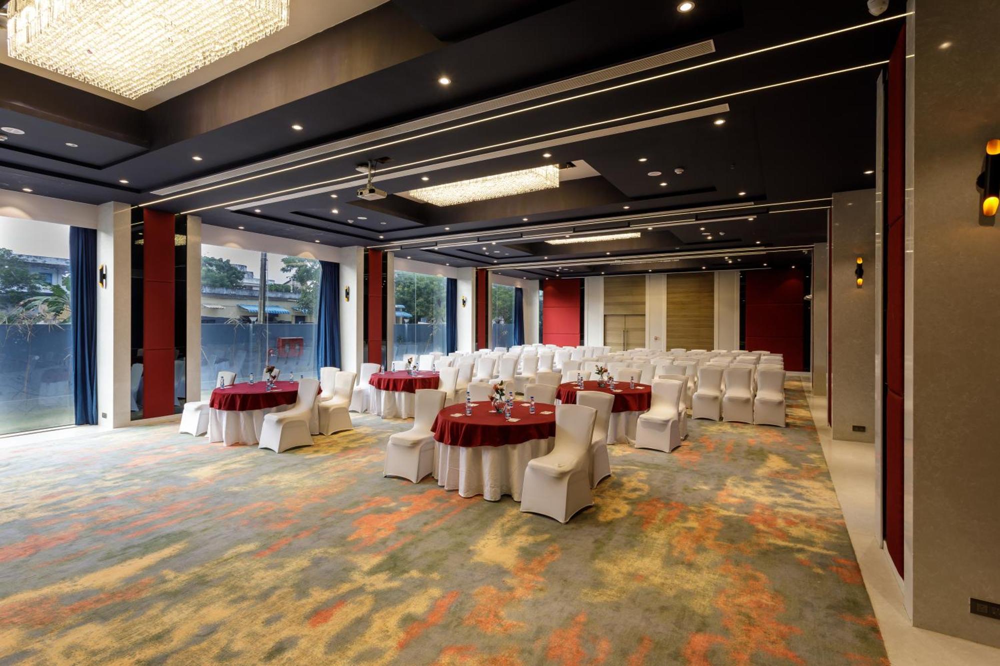 Svenska Design Hotel Какинада Экстерьер фото