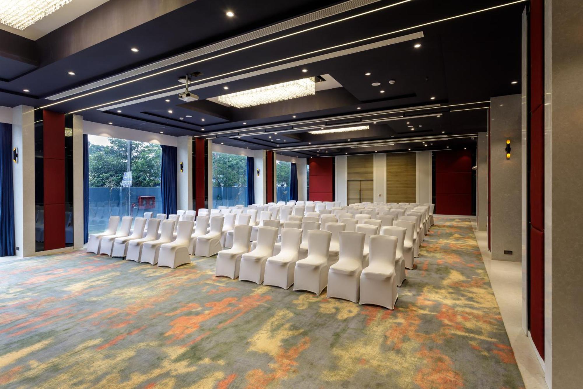 Svenska Design Hotel Какинада Экстерьер фото